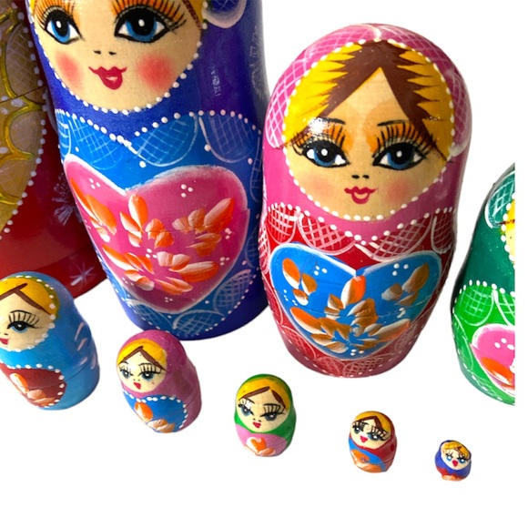 Russian Stackable Dolls Handmade 10 Pieces Made of Wood Selling the sealed - Picture 5 of 11